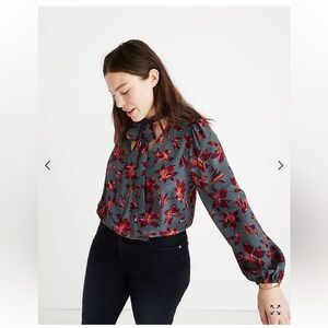 NWOT Madewell Silk Tie-Neck Wrap Top in Winter Orchid Multi Green Size Medium